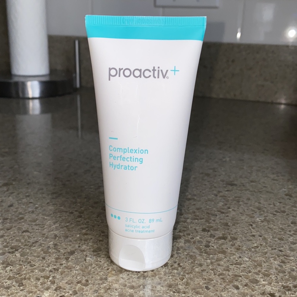 Proactiv complexion perfecting hydrator